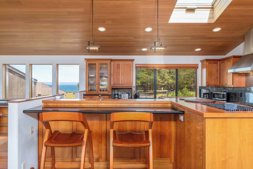 Bar seating along the counter