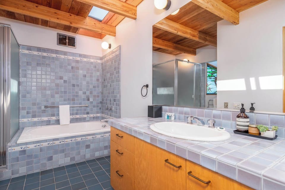 Bathroom #1 Shower and Tub