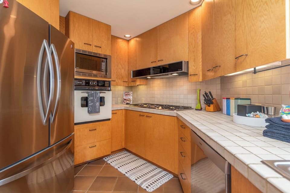 Fully equipped kitchen