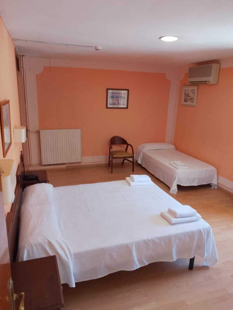 Basic Triple Room, 3 Twin Beds, Balcony | Laptop workspace, iron/ironing board, free WiFi, bed sheets
