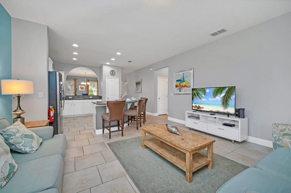Villa, Multiple Beds, Pool Access, Pool View (5419 Oakgrain) | Living area | 42-inch flat-screen TV with digital channels
