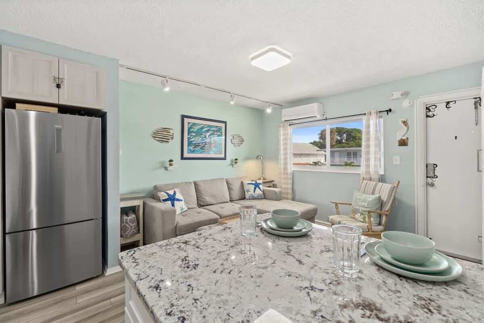 Open Kitchen/Dining Space
