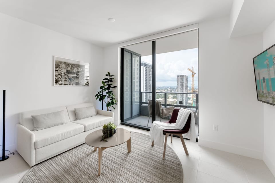 Bright and sunny living space with lots of natural light!