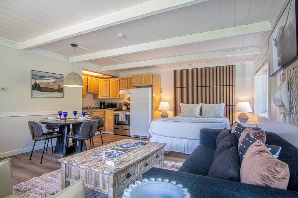 Enjoy all the perks of a private home