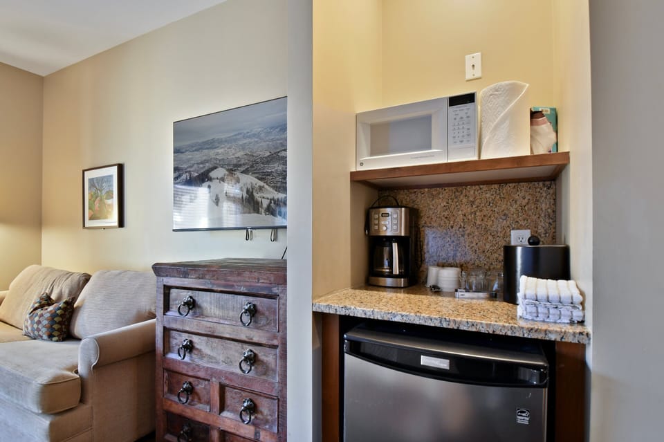 Kitchenette