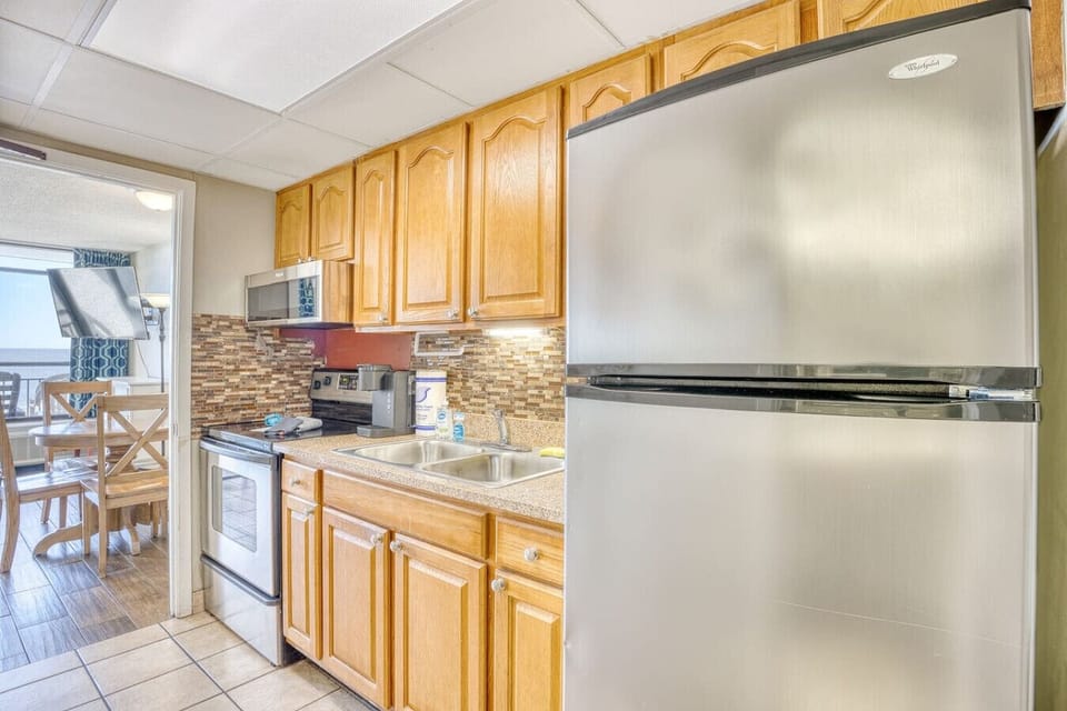 Fully stocked kitchen