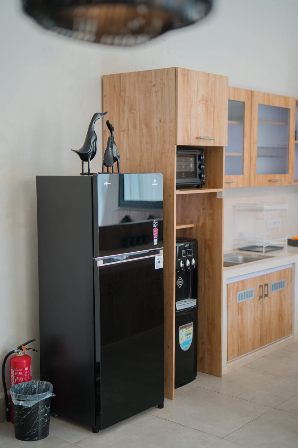 Mini-refrigerator