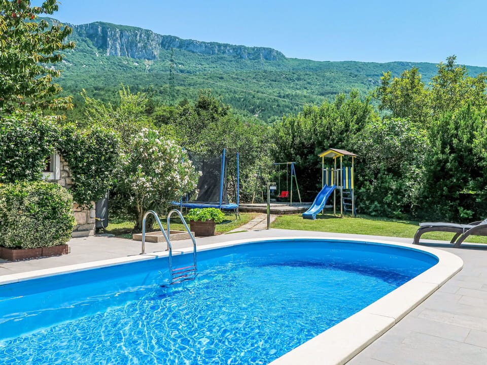 Water, Plant, Sky, Property, Swimming Pool, Nature, Azure, Natural Landscape, Body Of Water, Leisure