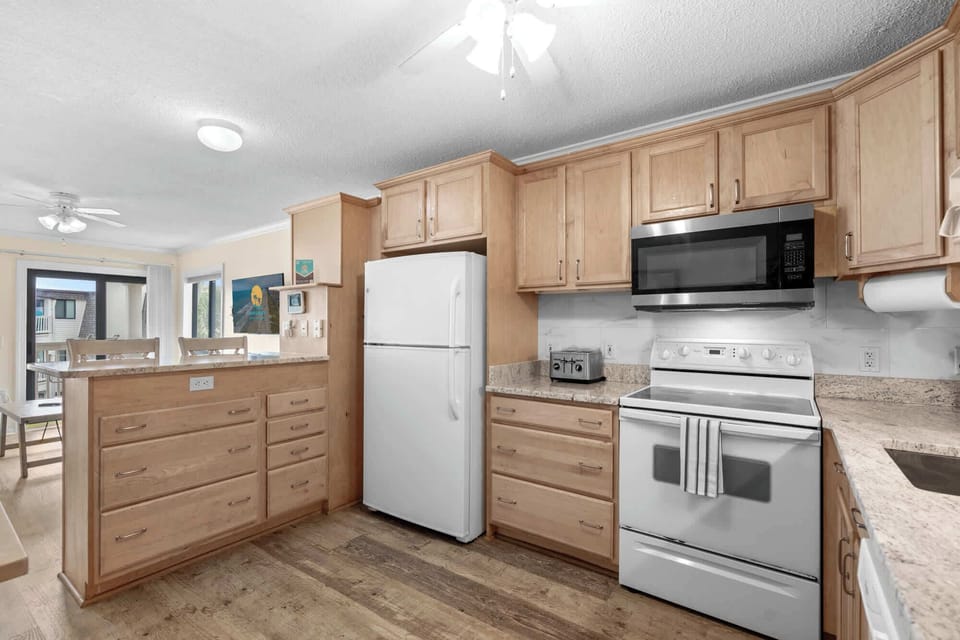 Fully Stocked Kitchen