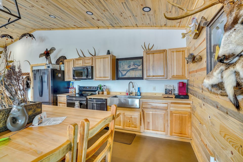 House (2 Bedrooms) | Interior