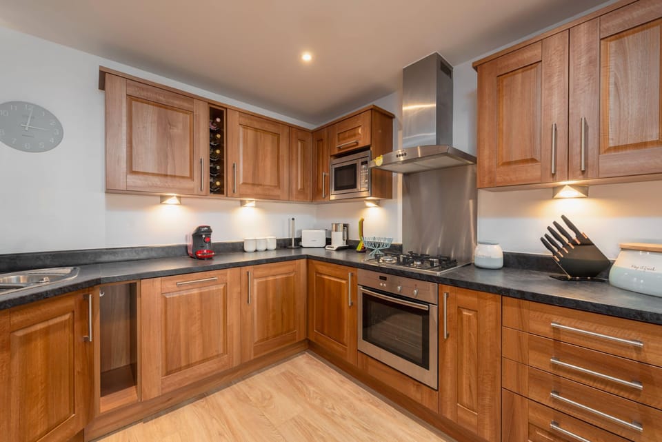 House, Accessible | 2 bedrooms, desk
