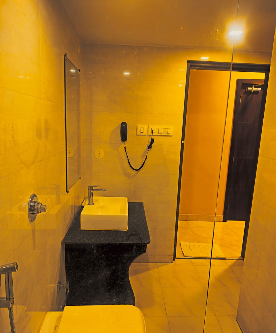 Superior Double or Twin Room | Desk, iron/ironing board, free WiFi