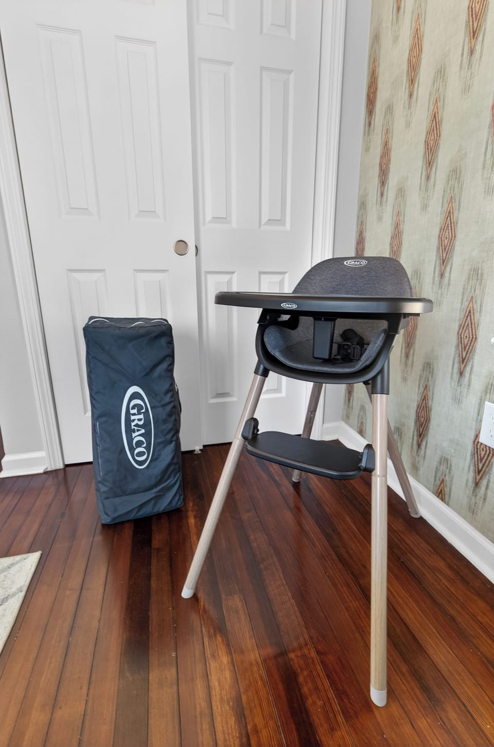 Pack n' Play and high chair available for our guests. 