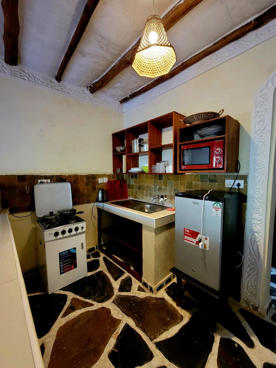 Apartment, Pool View | Private kitchenette | Mini-fridge, microwave, oven, stovetop