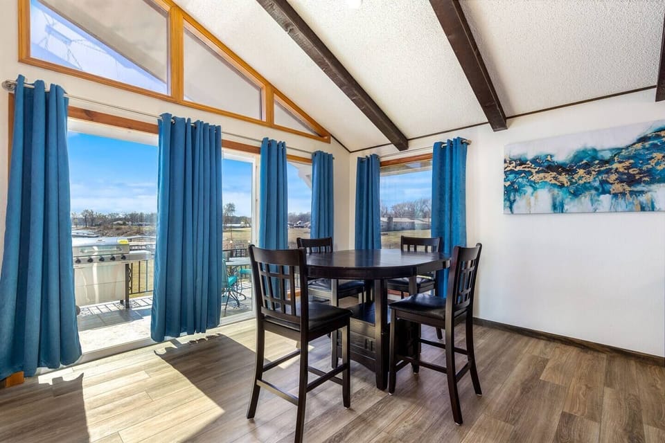 HIght top table for dining and playing board games and cards. 