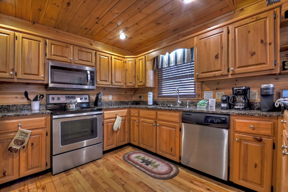 Fully Stocked Open Concept Kitchen