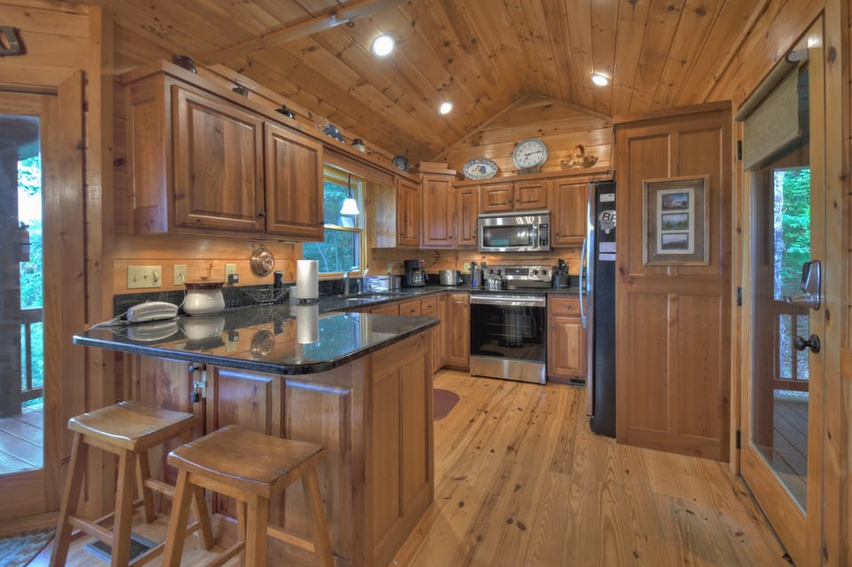 Vistas Over Aska comes with a fully equipped kitchen 
