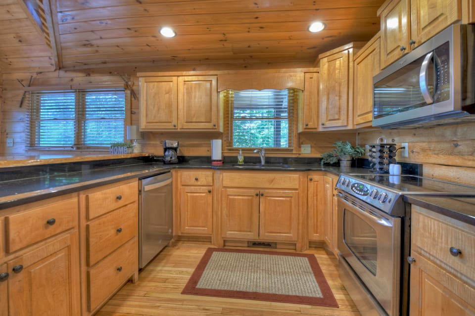 Fully Stocked Kitchen