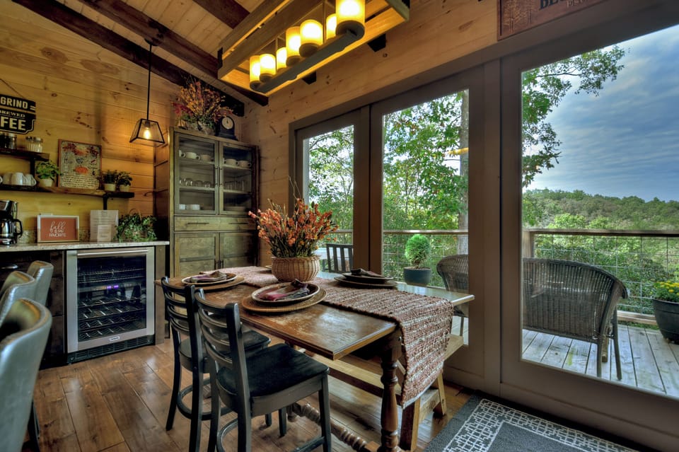 Open Floor Plan Dining area
