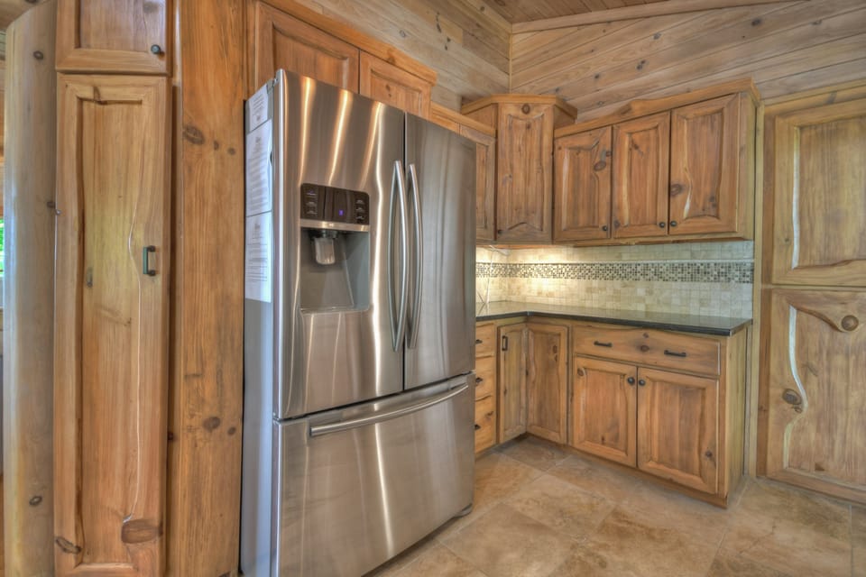 Sunset Ridge comes with a fully equipped kitchen!