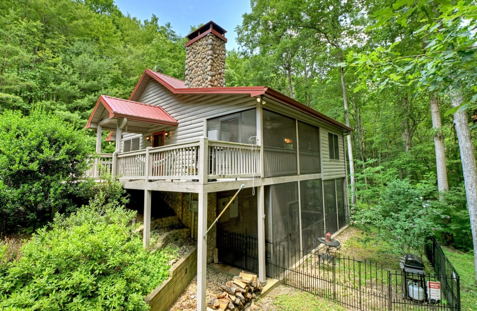 Serenity Creek Cabin