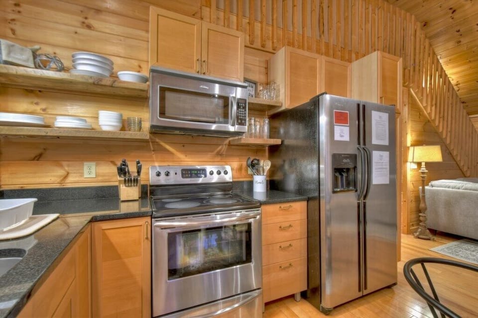 Fully Equipt Kitchen
