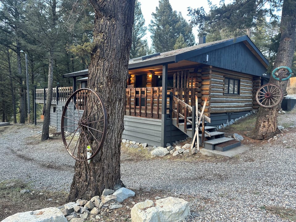 Hideout in the Mountains