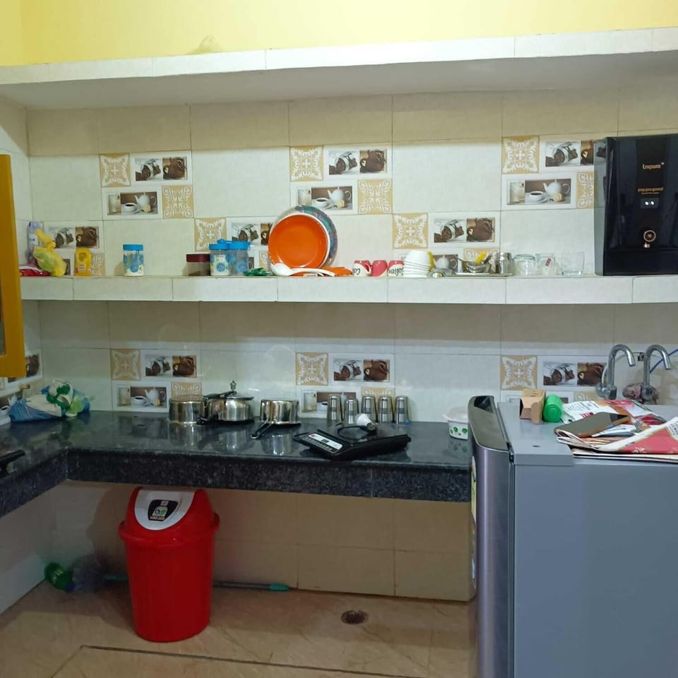 Three-Bedroom House | Private kitchenette