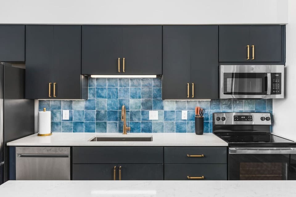 Brand new high-end appliances in this fully equipped kitchen. We provide all the cooking utensils you might need to enjoy a meal at home.