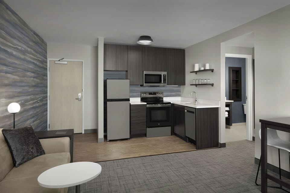 Soundproofing, free WiFi