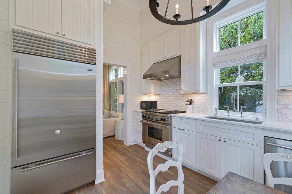 ALL HIGH END STAINLESS STEEL APPLIANCES