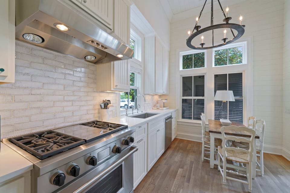 RENOVATED KITCHEN OFF OF LIVING & DINING