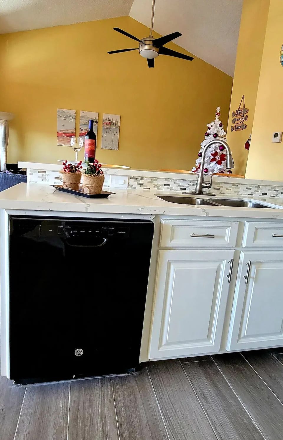 Dishwasher & essential kitchenware for you to cook & feel like home