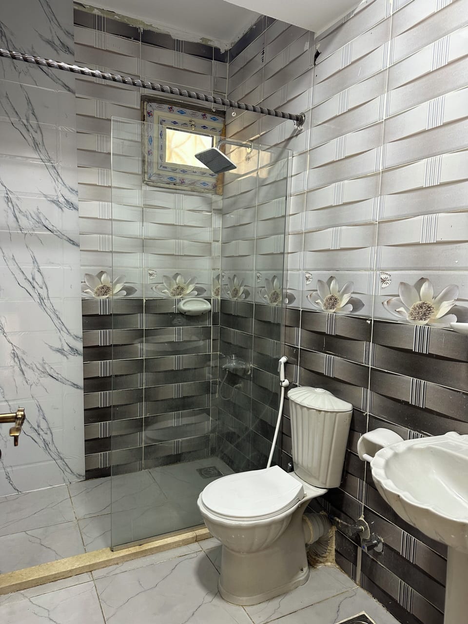 Comfort Twin Room, Hill View | Bathroom | Hair dryer, towels, soap, shampoo