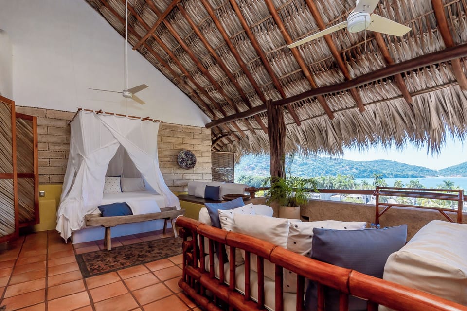 Exclusive Room, 1 King Bed, Bay View | Premium bedding, Select Comfort beds, minibar, in-room safe