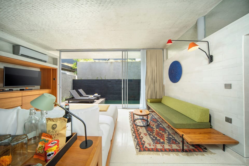 One Bedroom Private Pool Villa with Jacuzzi | Hypo-allergenic bedding, minibar, in-room safe, free WiFi