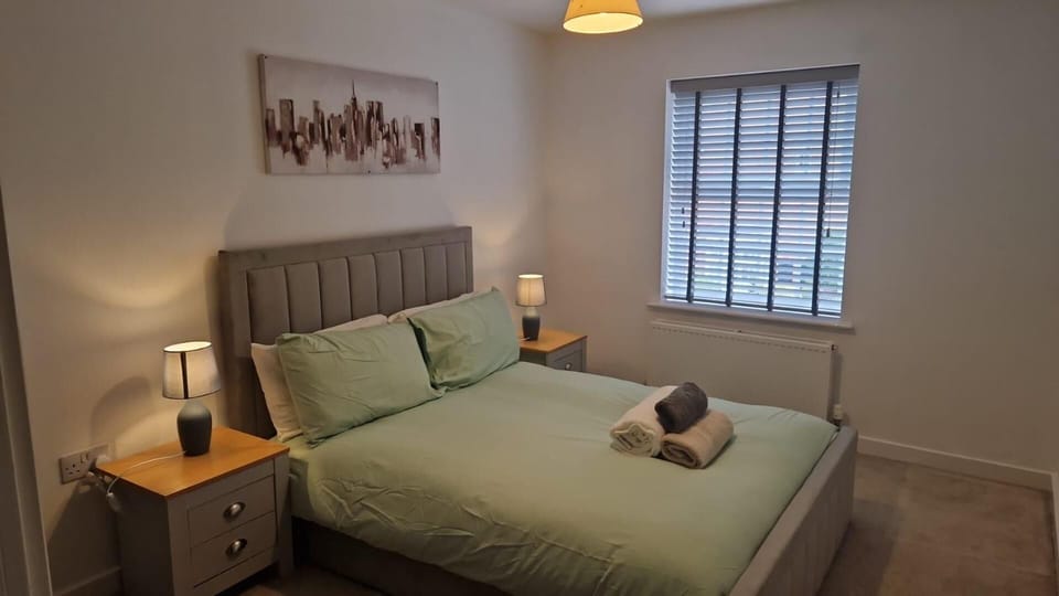 House | 4 bedrooms, iron/ironing board, free WiFi, bed sheets