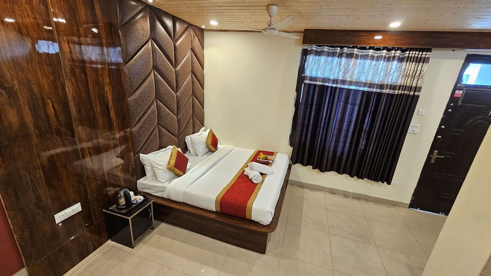 Deluxe Double Room | Egyptian cotton sheets, premium bedding, free WiFi