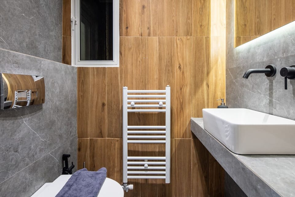 Guests Bathroom