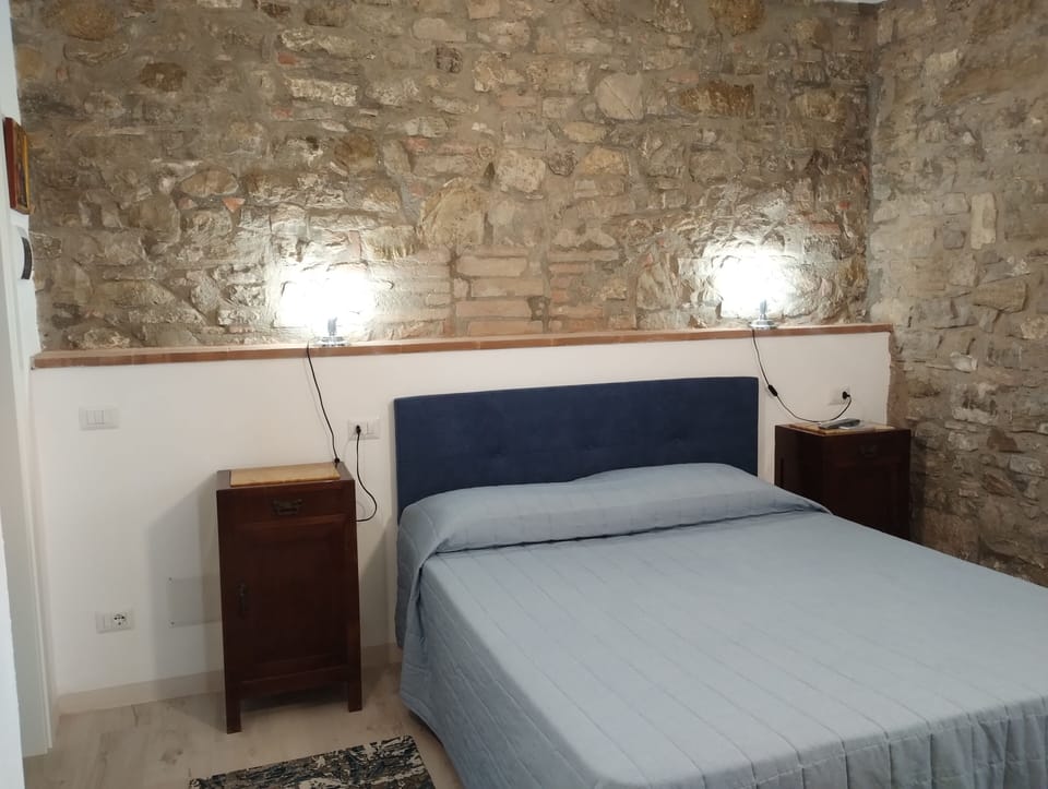 Standard Double Room, Hill View | Free WiFi