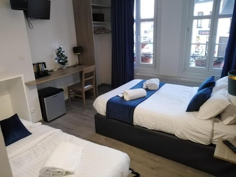 Classic Triple Room | In-room safe, blackout drapes, free WiFi