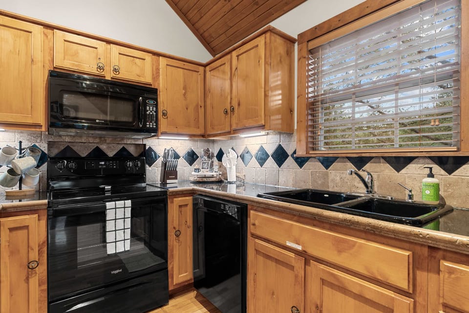 Full Kitchen