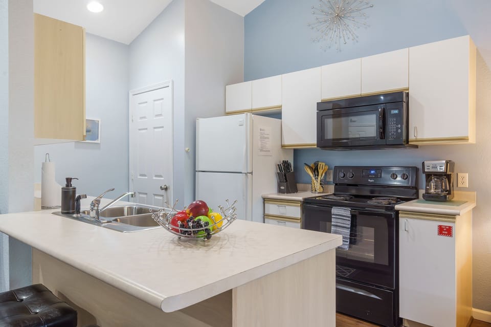Fully equipped kitchen