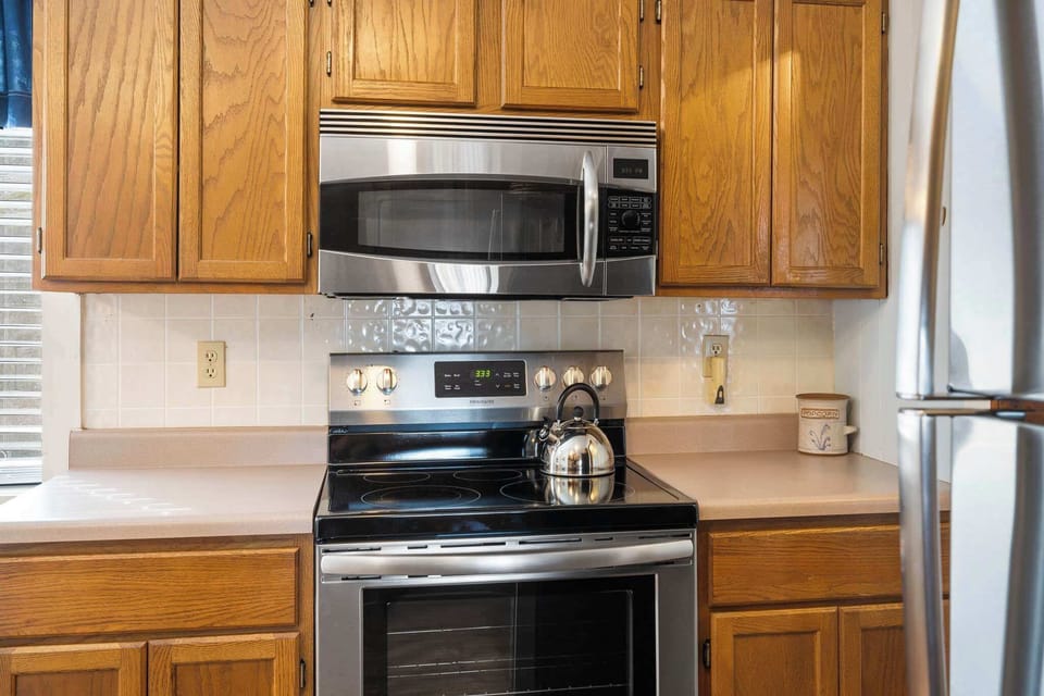 Unit 114 - Fully equipped kitchen