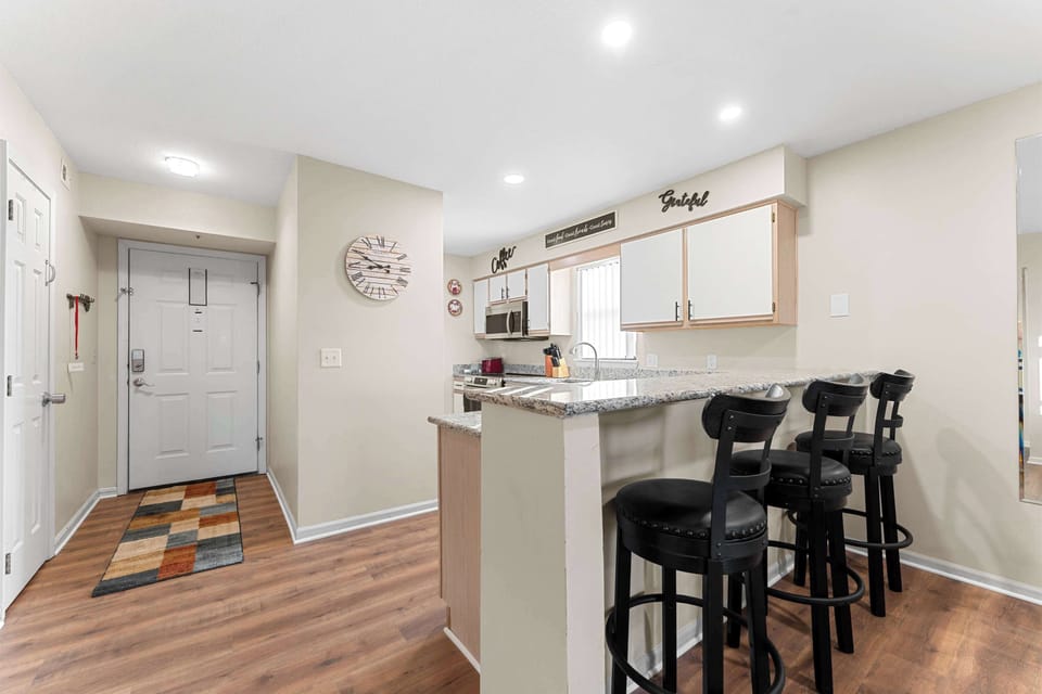 Kitchen bar counter with seating for 3