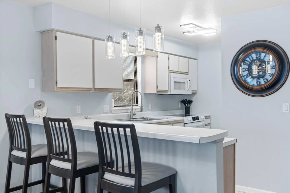 Counter seating at the kitchen counter