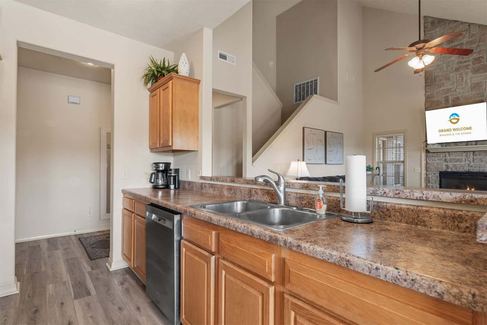 Full Kitchen