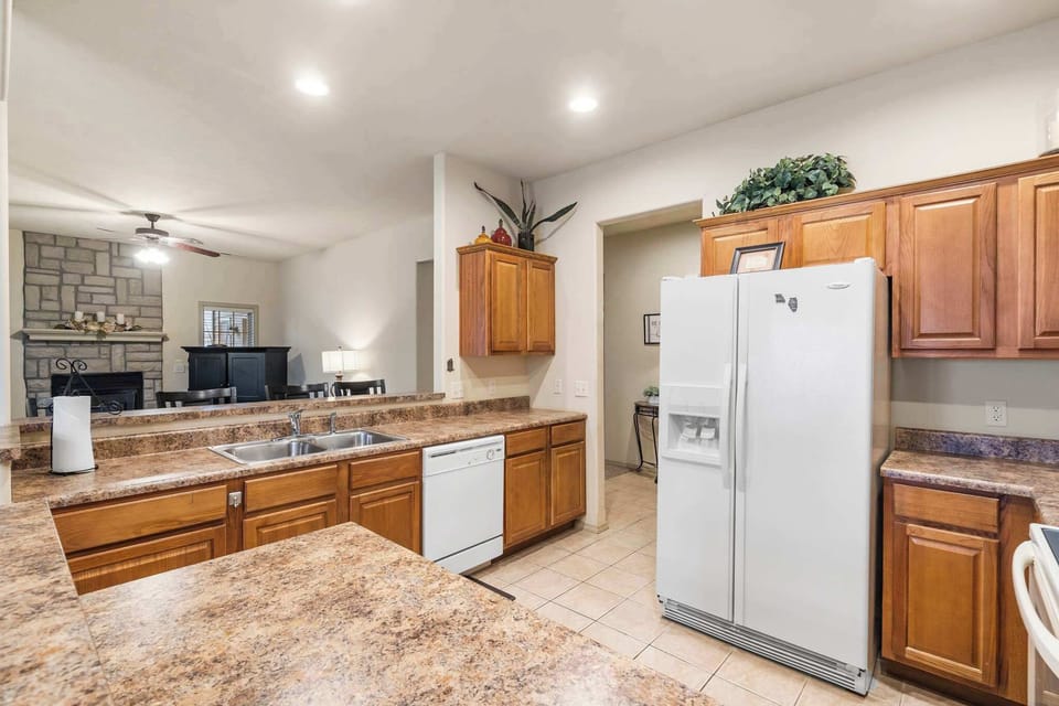 Fully equipped kitchen