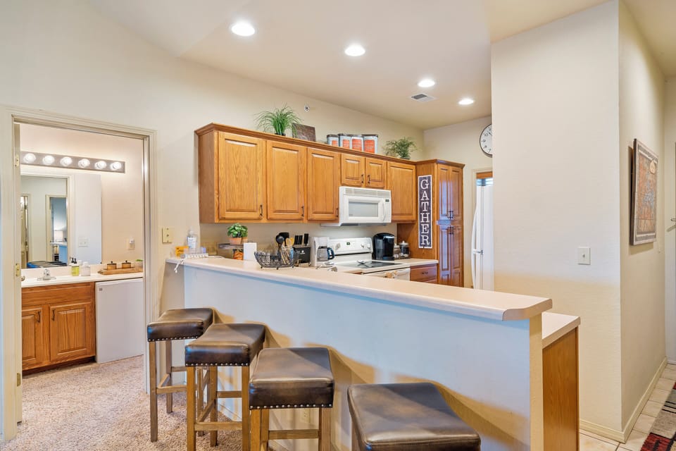 Additional counter seating