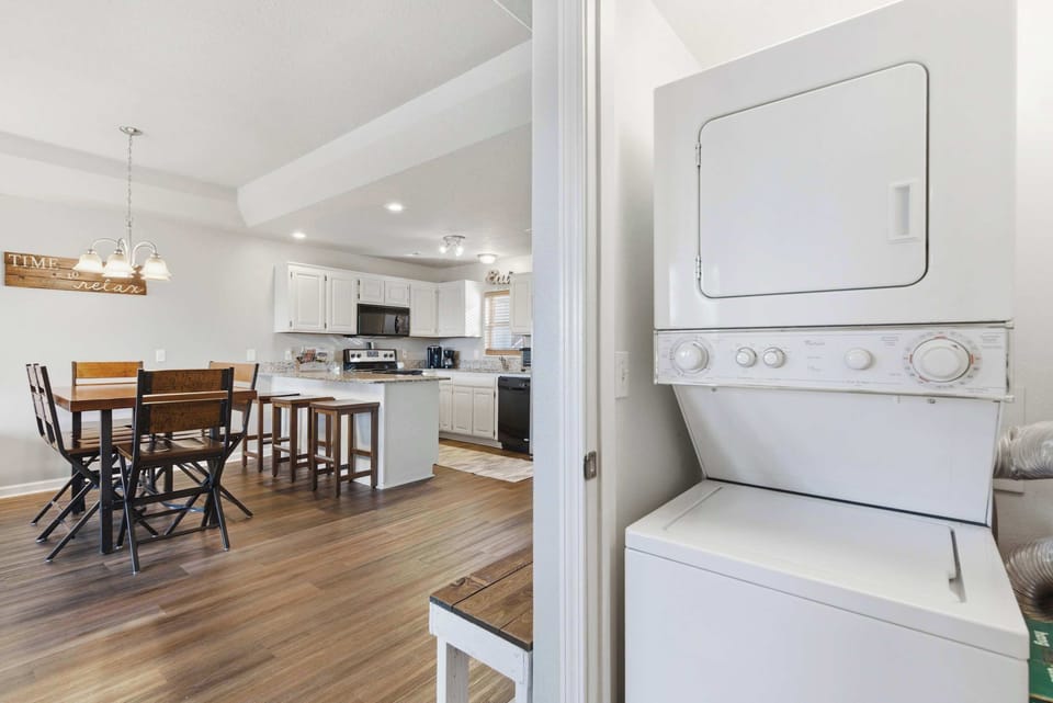Stackable washer & dryer in closet